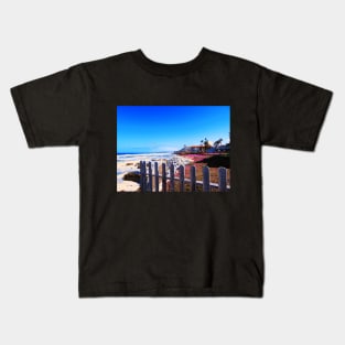 House on the shore blue sky ocean San Diego California Kids T-Shirt